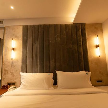 Hotel Ocean Blue Višákhapatnam Exteriér fotografie